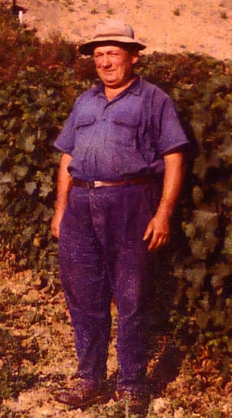 Marcel Million Rousseau en 1965, Winzer in den Alpendorf Monthoux